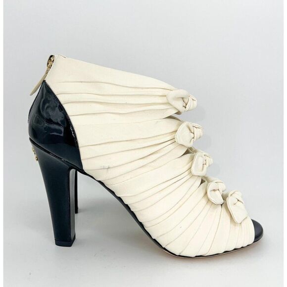 Authentic NWT CHANEL Ivory Bow Detail CC Logo Ruched Ankle Booties Size … - Picture 6 of 17
